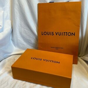 LV Magnet Box with shopping bag Set.